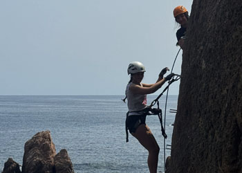 Hiking on the Costa Brava cliffs