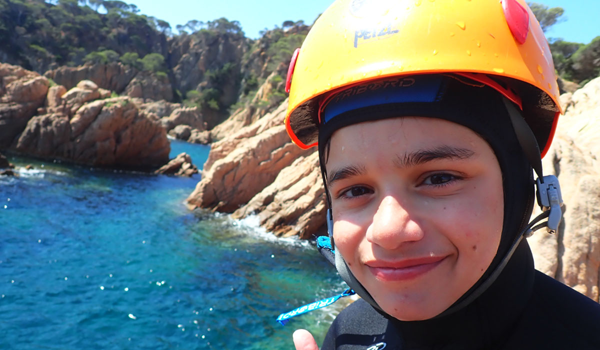 Platja Sant Pol Coasteering Costa Brava Slide 3